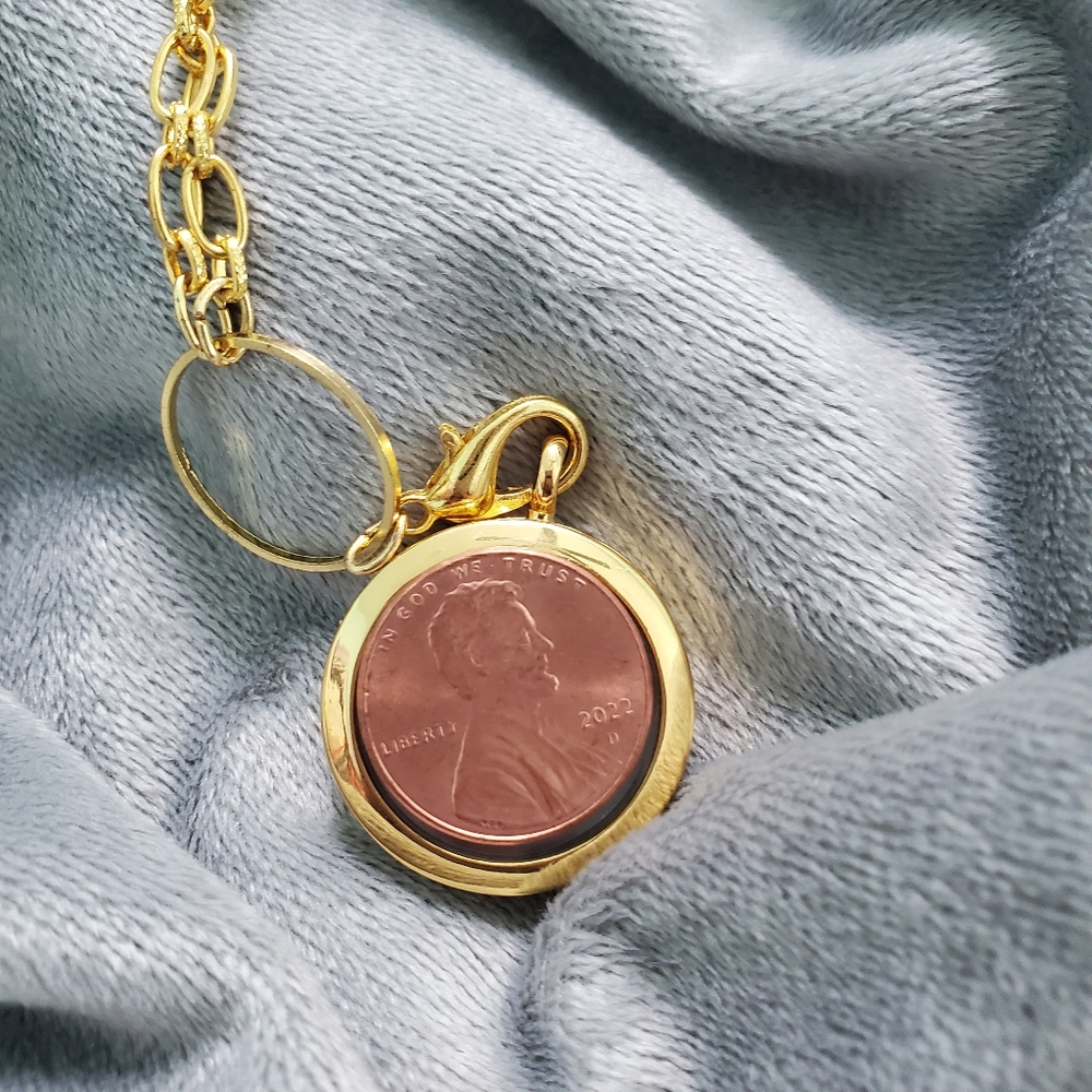 Floating Locket W/Chain Plus 3 Random Charms - image 3